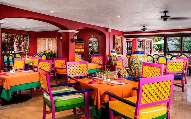 hotel-grand-oasis-cancun-hacienda-sarape-min
