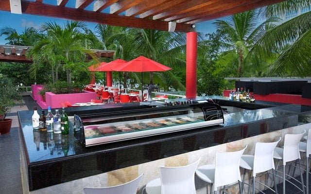 hotel-grand-oasis-palm-sushi-min